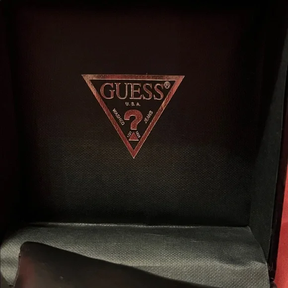 Guess watch gift box - Picture 3 of 7